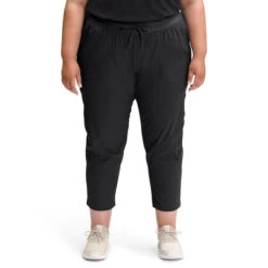 The North Face Women's Aphrodite Motion Capri Pant (Plus Size)