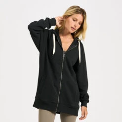 Vuori Women's Restore Hoodie
